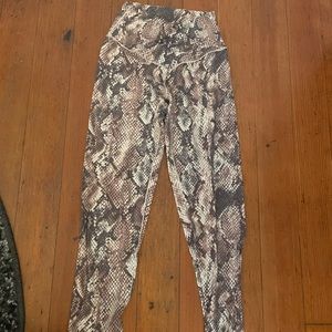 Aerie tik tok leggings!